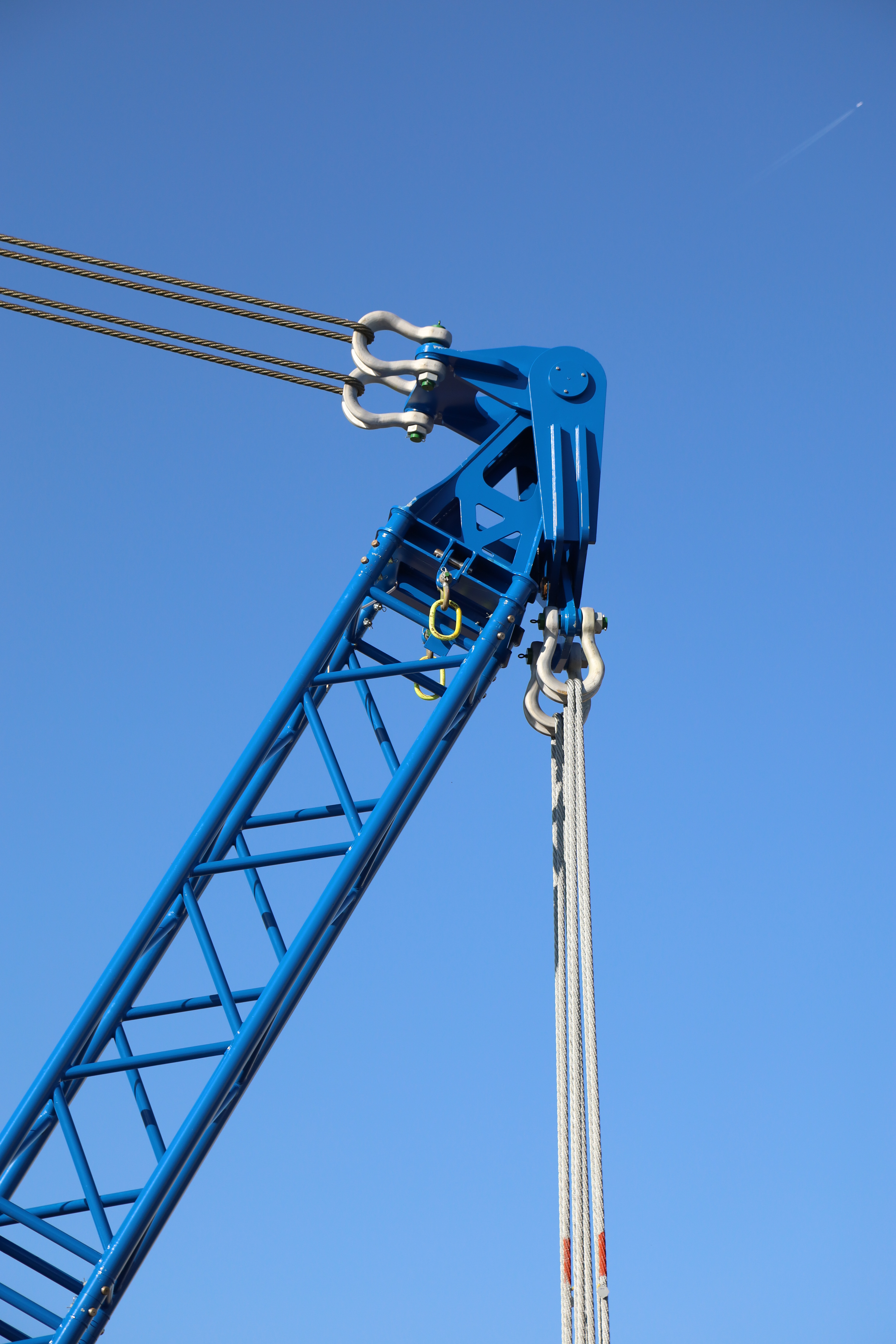 The SL900 back strut 