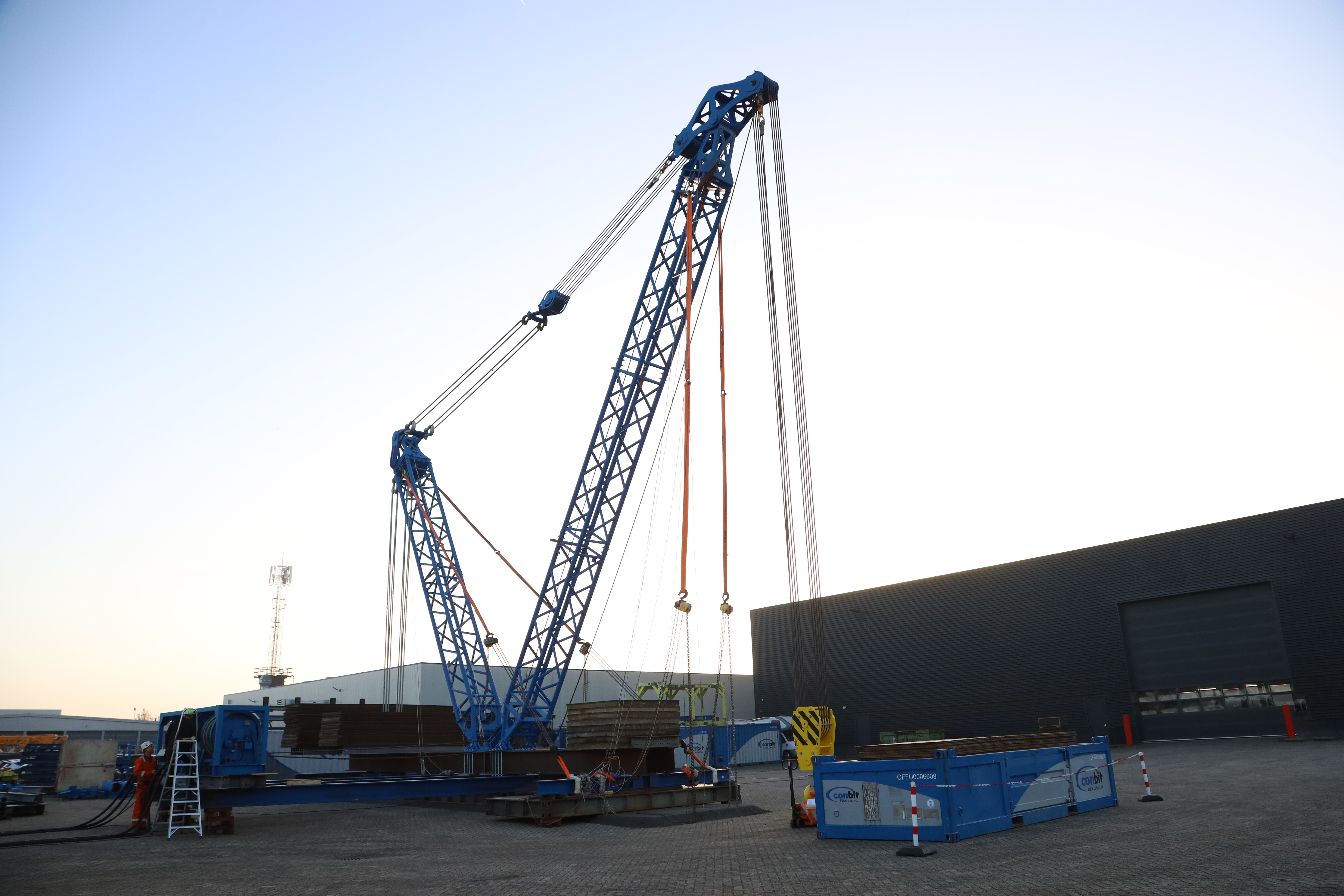 SL900 assembled at the Conbit yard