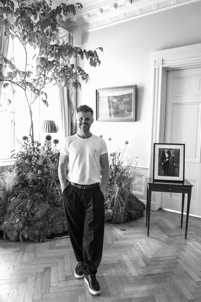 John Young på Norra Bangården