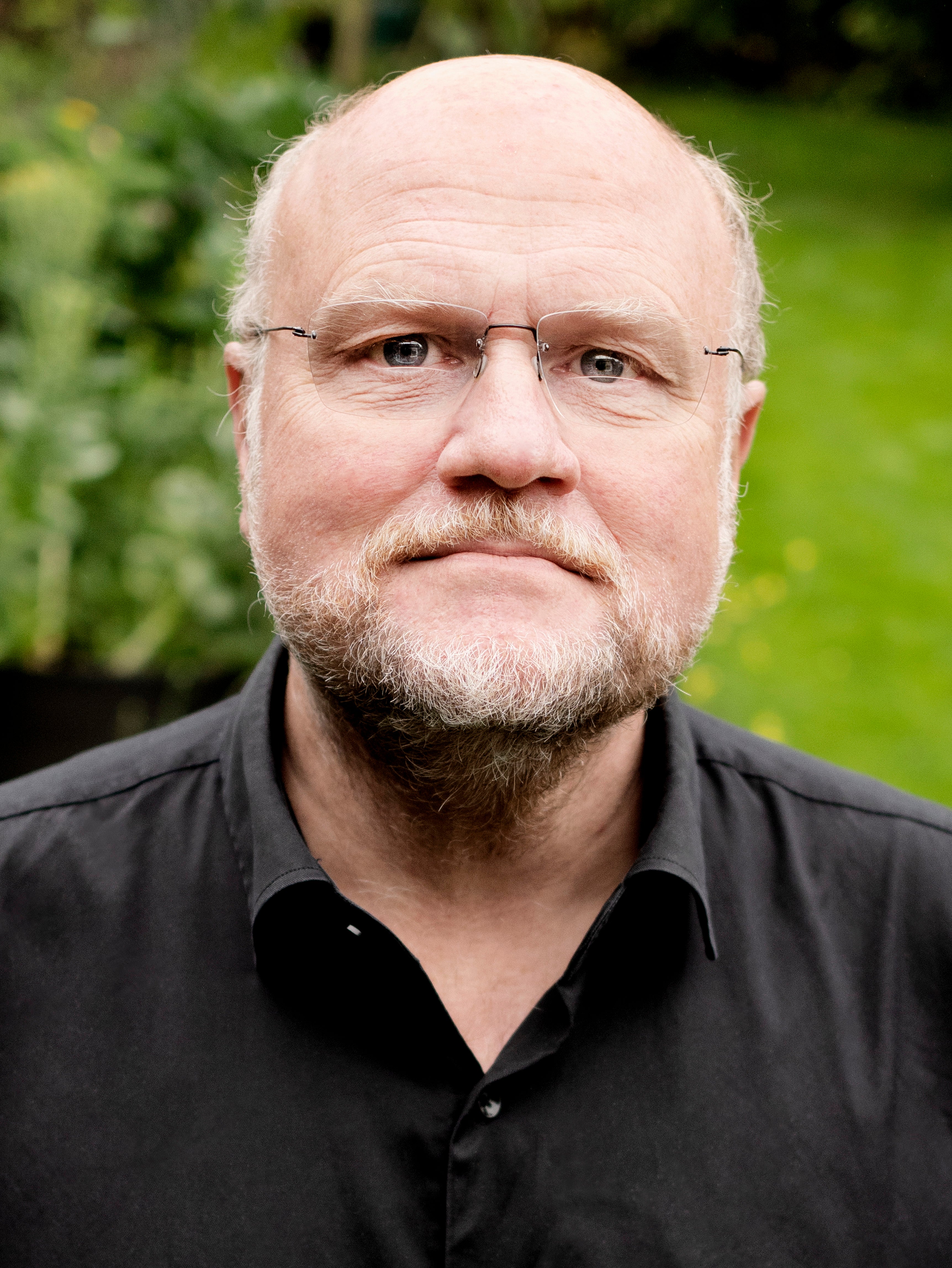 Boksamtal med Ola Larsmo: Historieförfalskarna