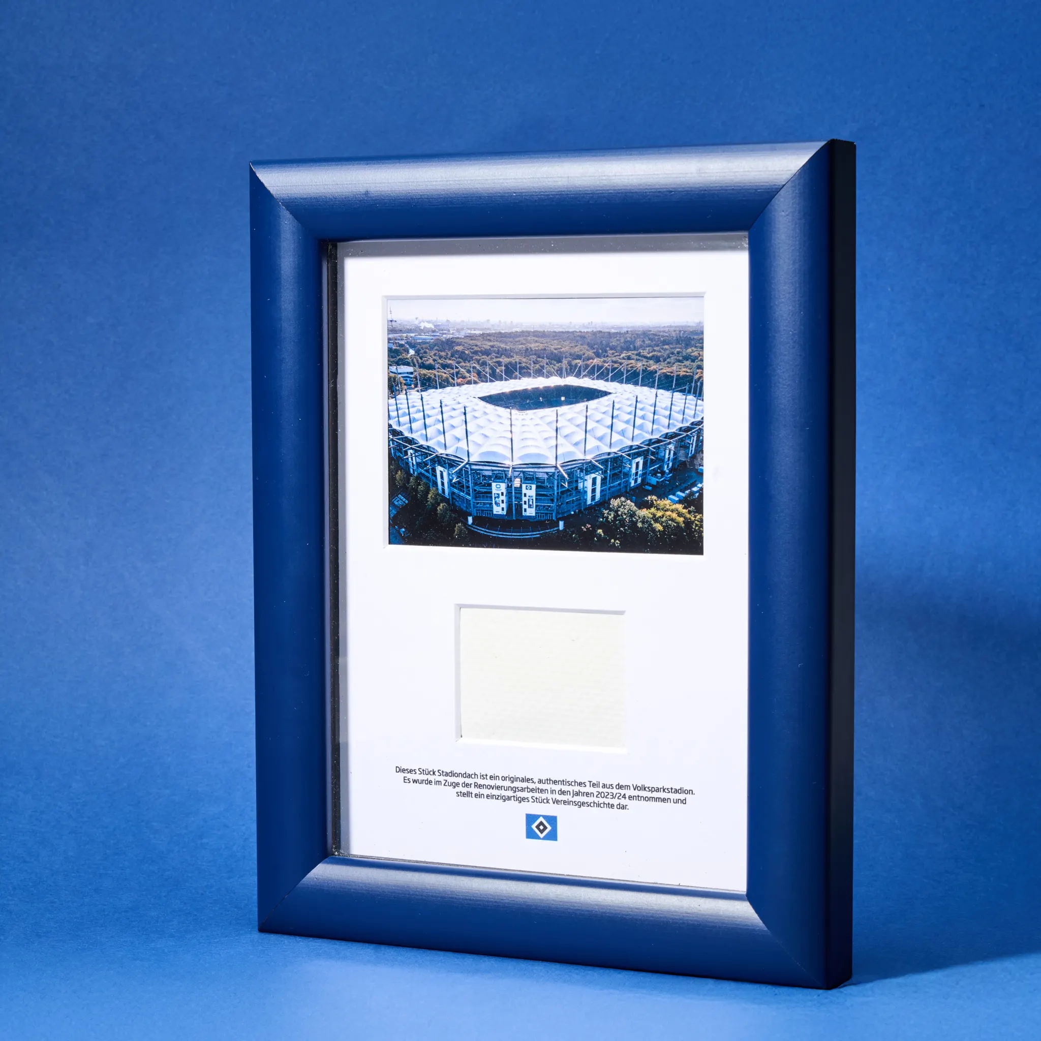 Fotorahmen mit Original-Stadionmembran eingepflegt