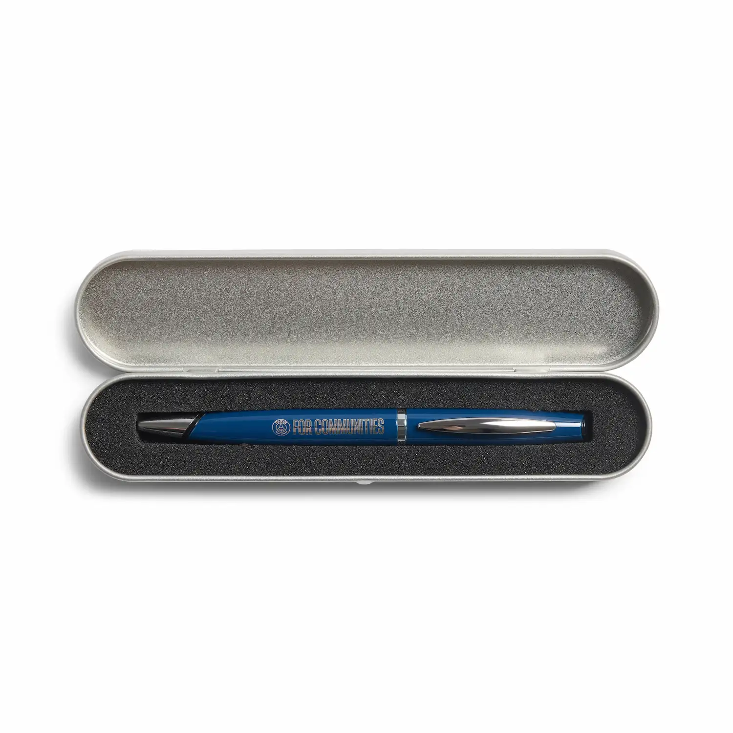 Blauer PSG Kugelschreiber mit Gravur For Communities und Paris Saint-Germain Logo im silbernen Metalletui – exklusives La Fondation Schreibset