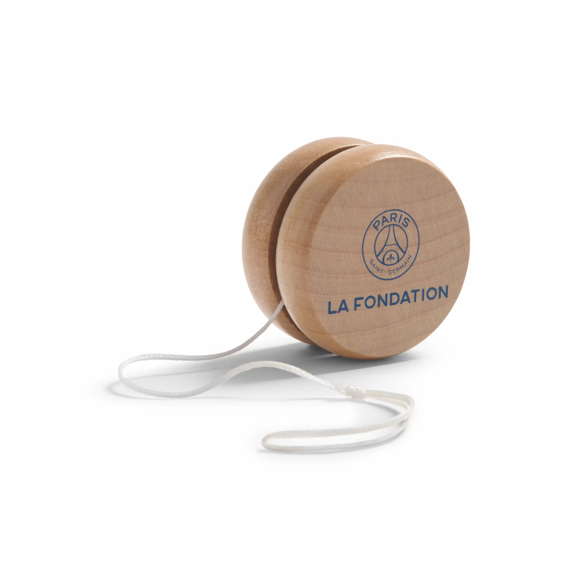 Holz-Yo-Yo mit PSG Paris Saint-Germain Logo und Schriftzug La Fondation – nachhaltiges Merchandise der PSG Foundation