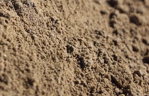 Clean fill sand for construction backfill and bulk aggregate hauling delivery