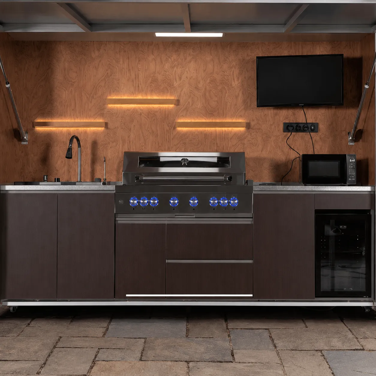 Desert Shade outdoor kitchen open with wood-inspired Elm Burl interior wall panel