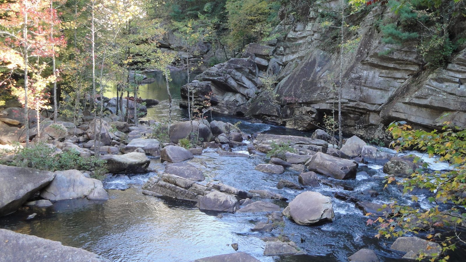 Guided Gorge Floor Hike at Tallulah Gorge