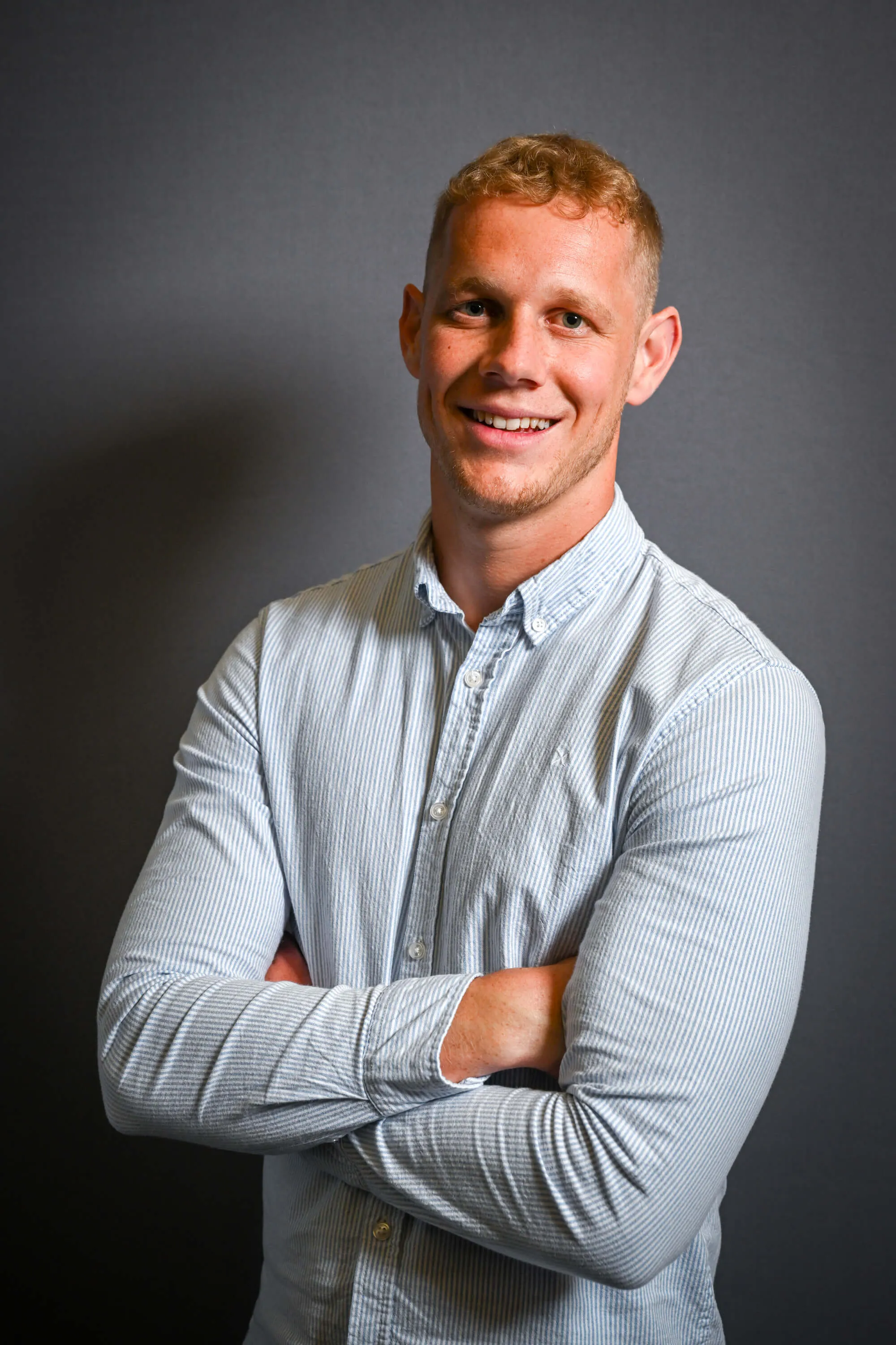 Jonas – Gründer von ubora.studio, Designer mit Wurzeln in Kenia