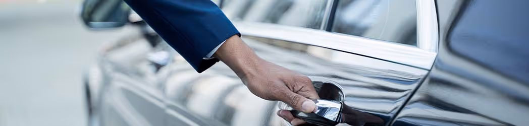 Skip the Flight – Take Our Canberra Airport Limo Service Instead (Especially in Winter)