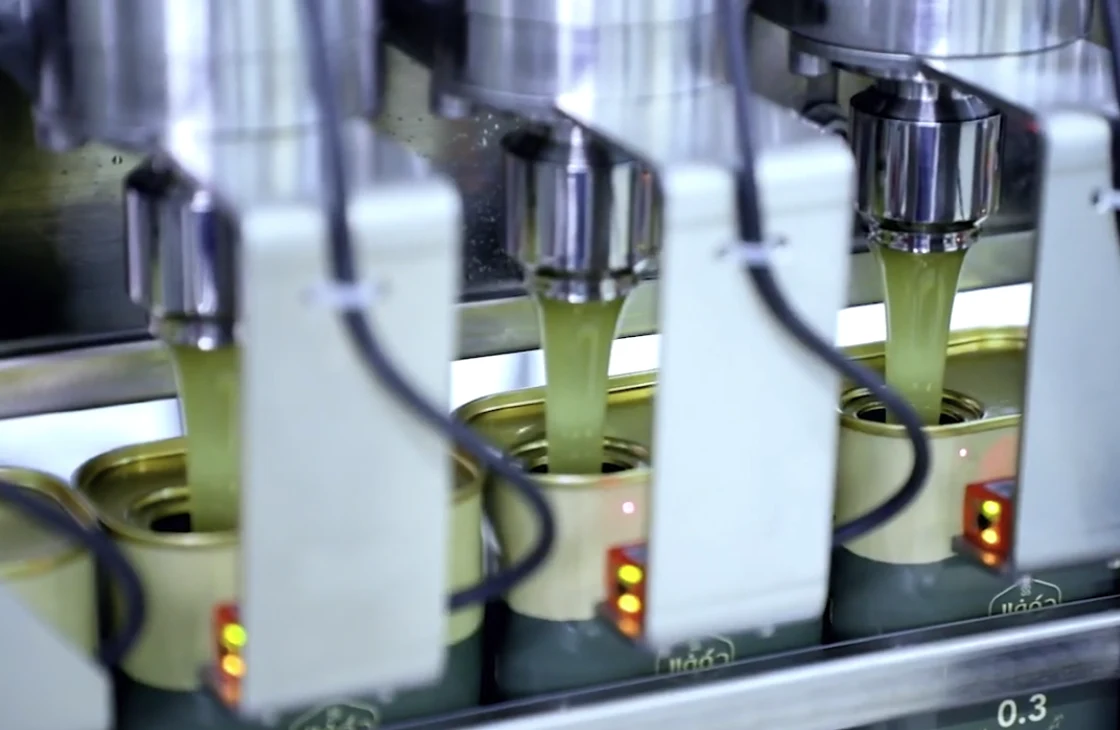 Olive oil filling machine