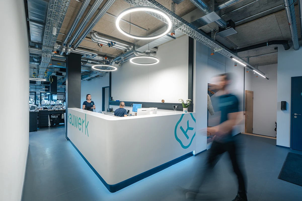 Empfang von Kauwerk in Zürich