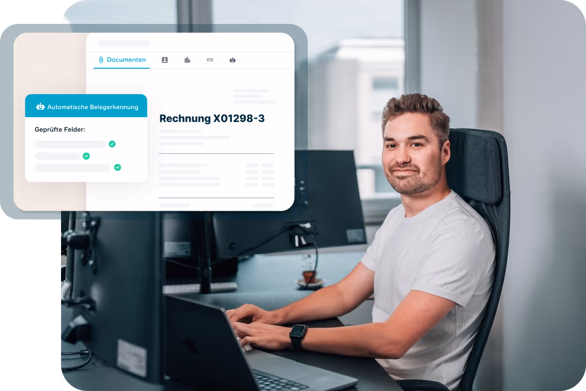 Mann am Laptop lässt Rechnung automatisch auslesen