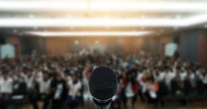 Public speaking and debate in Dubai