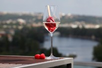 Raspberry flavoured popsecco