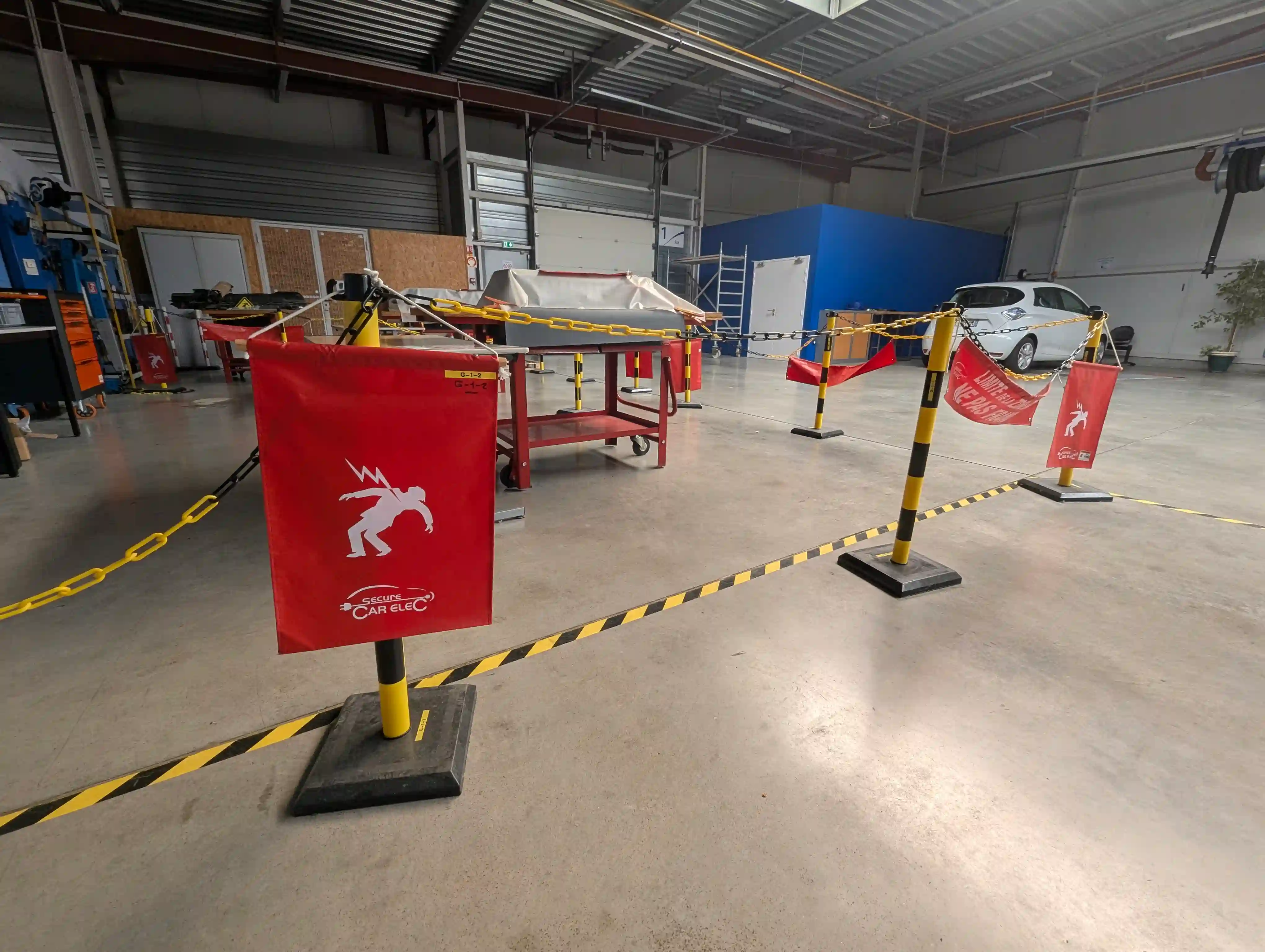 Les travaux sous tension dans l'après-vente automobile, nécessitent des habilitations réglementaires.