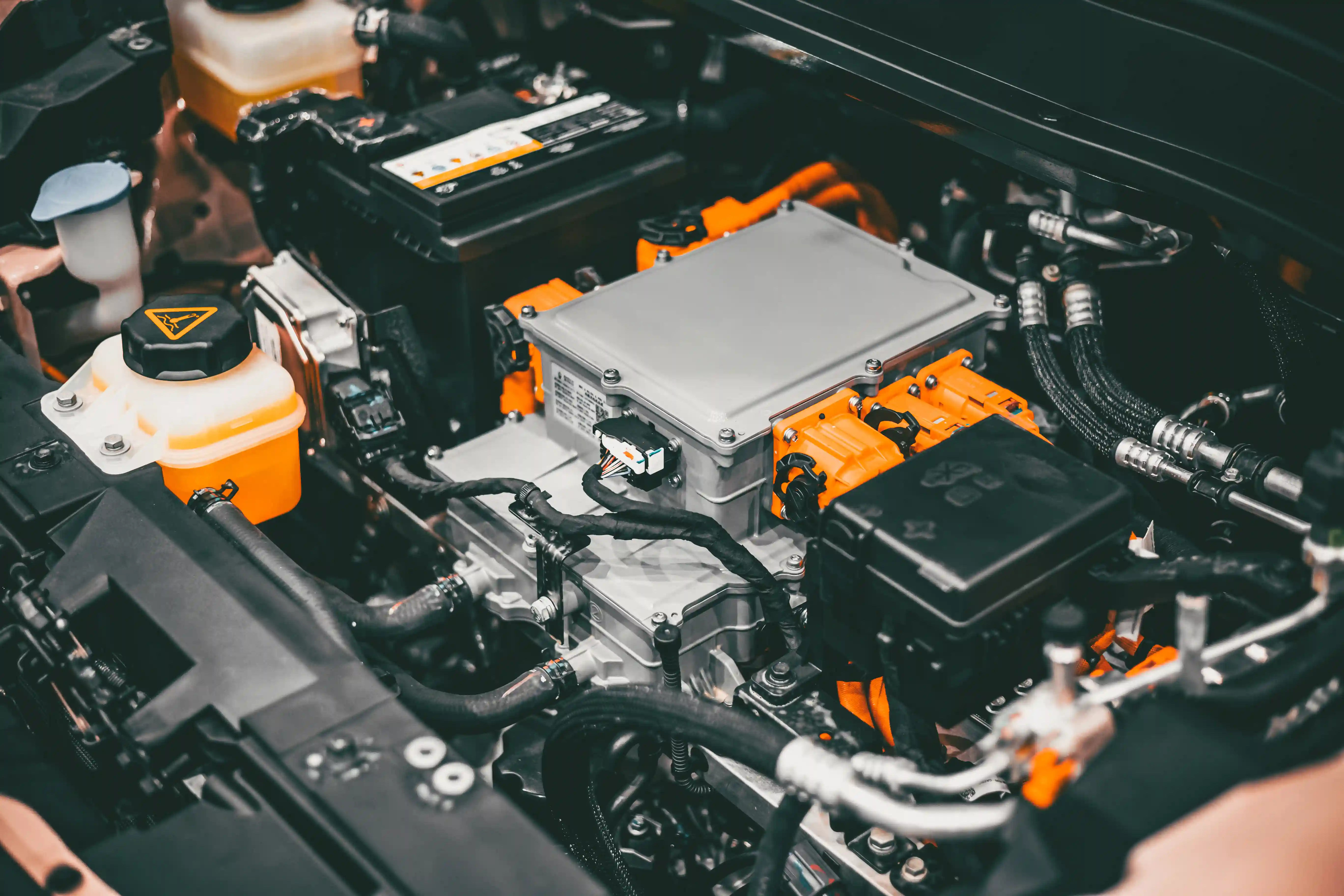 La maintenance des véhicules électriques est une compétence incontournable en atelier aujourd'hui.