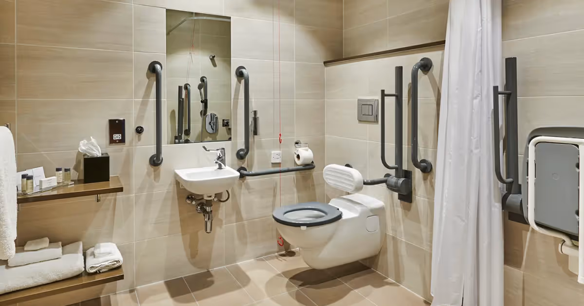 wheelchair accessible hotel rooms