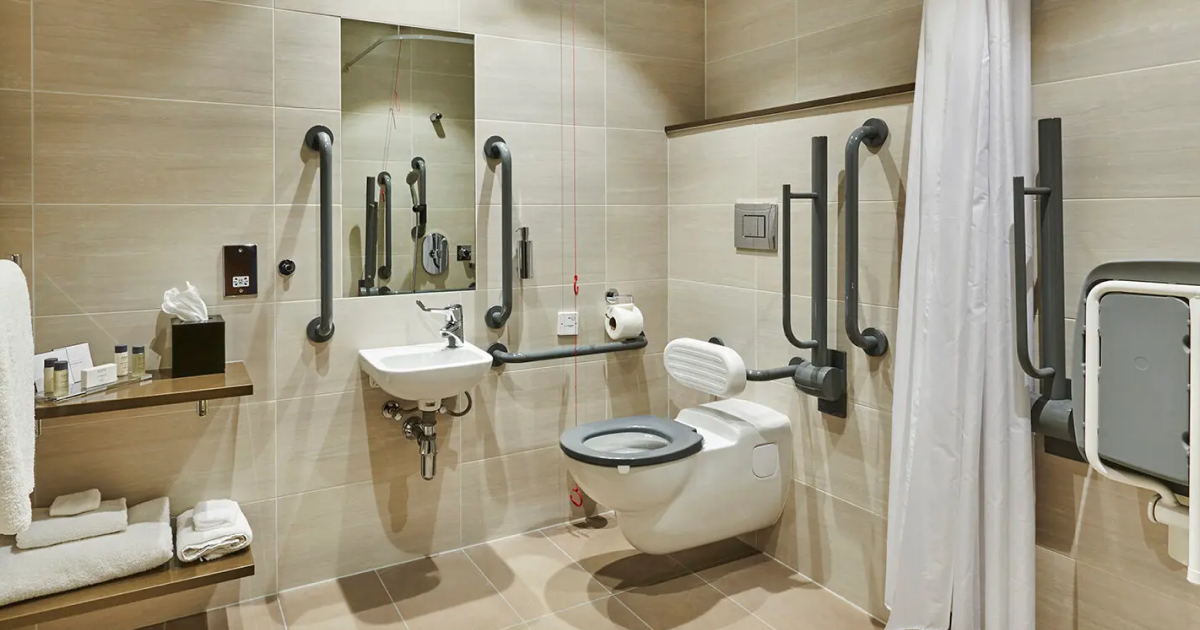 wheelchair accessible hotel rooms