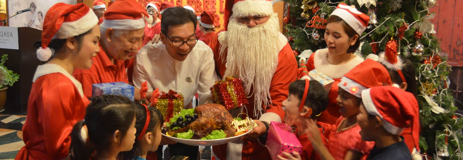 Christmas Tree Light-Up at Berjaya Penang Hotel