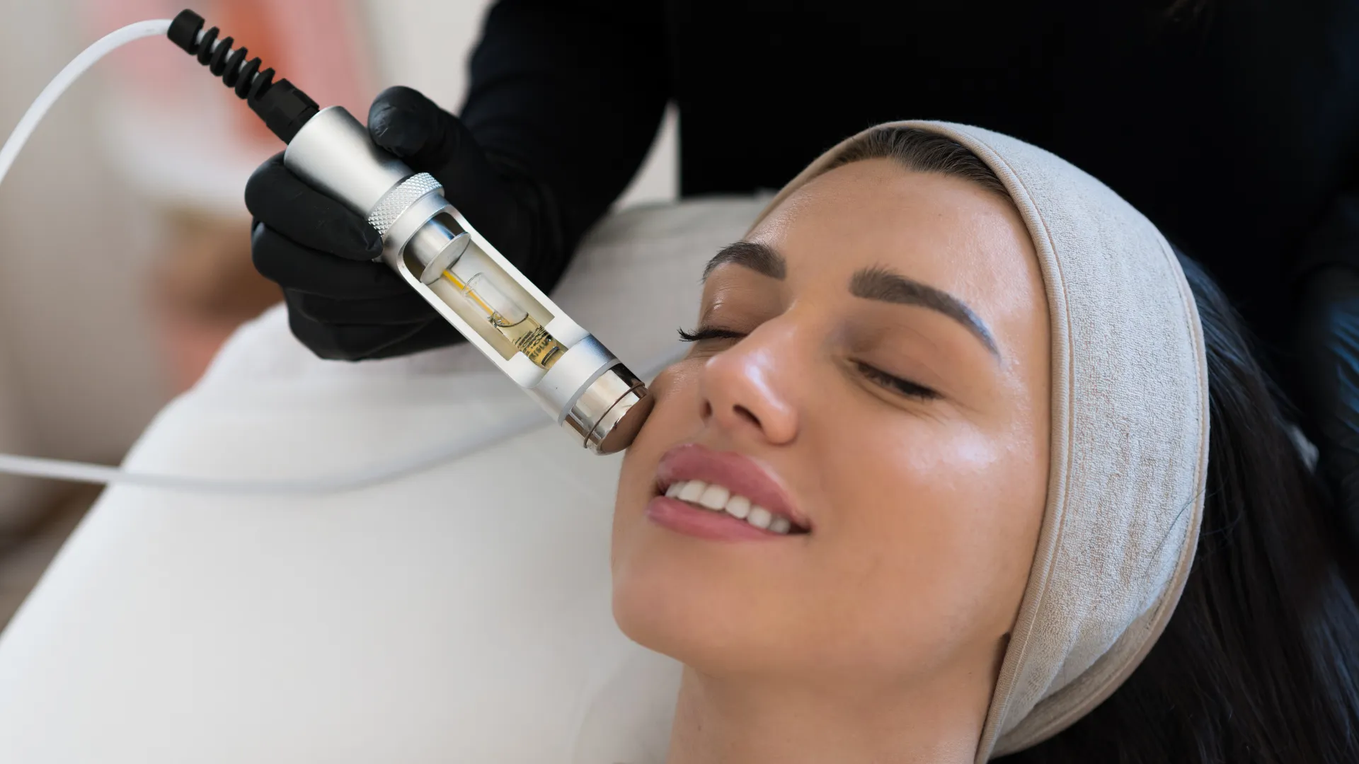Hydrafacial® à Paris : séance et bienfaits pour la peau