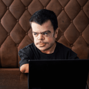 Prowadzenie profilu na Linkedin