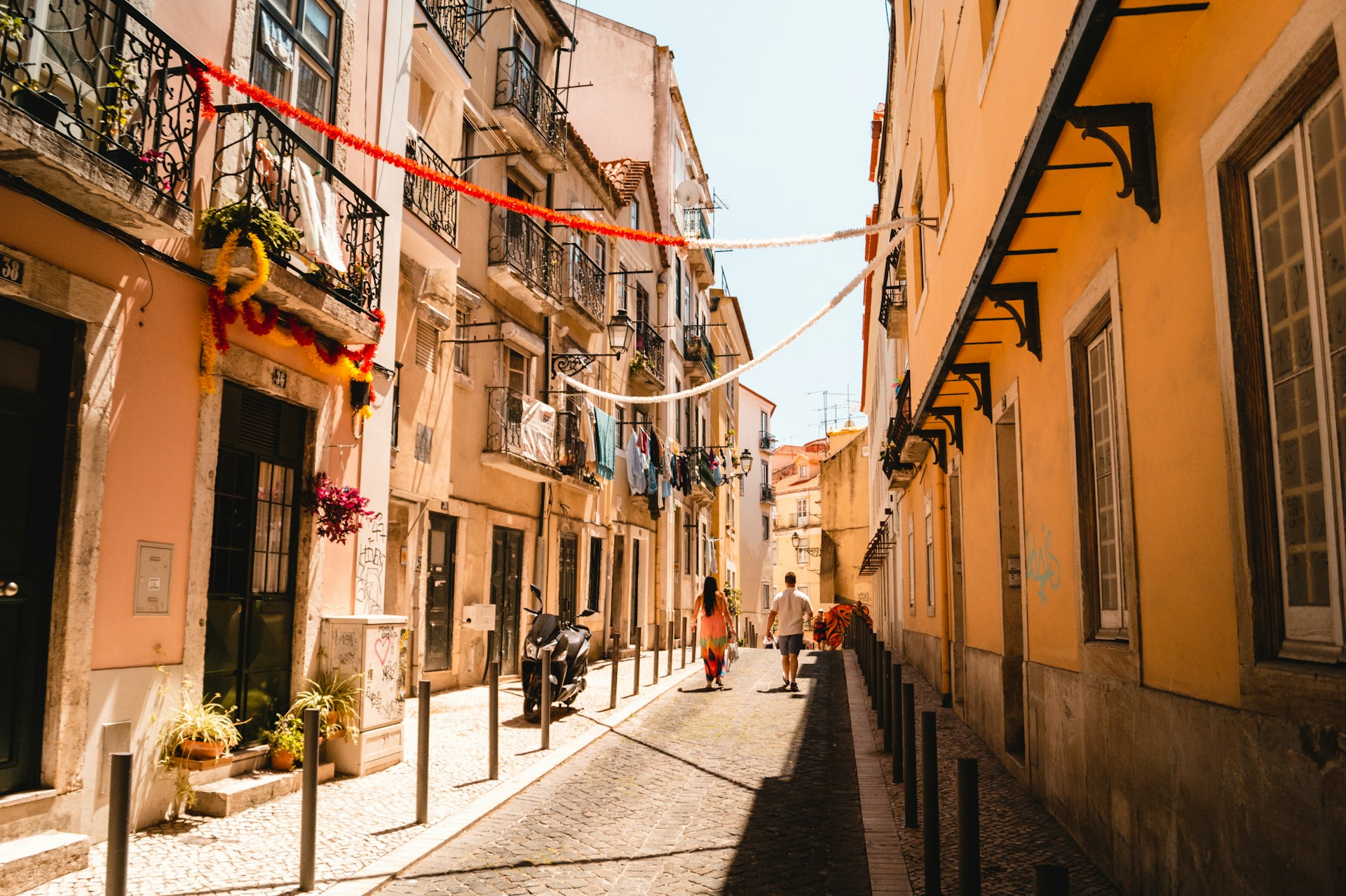 Lisboa, Portugal | Photo by Louis Droege on Unsplash