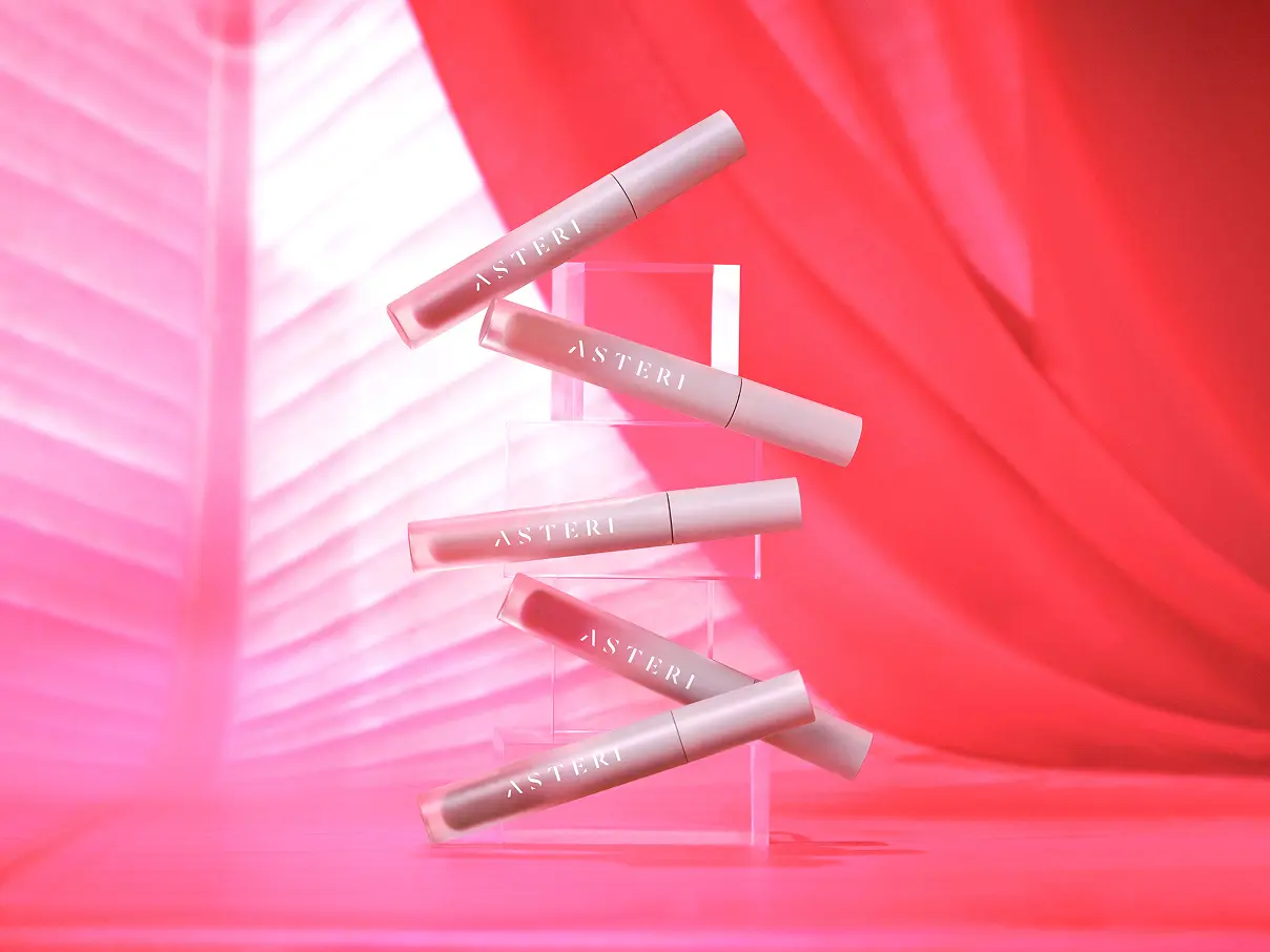 Product shot of Asteri lipstick tubes.