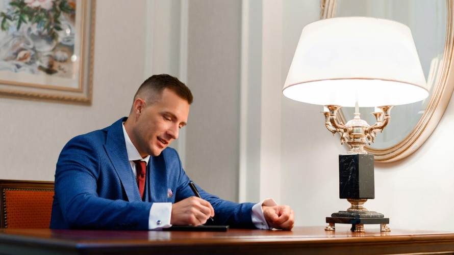 lawyer in office - beyond border