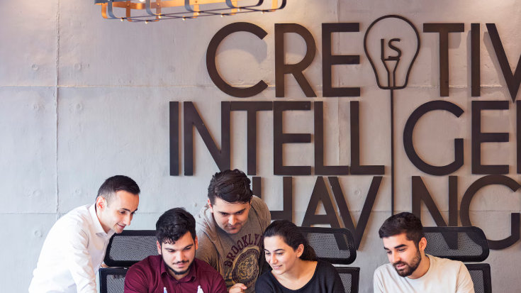 EB2 NIW Processing Time 2025: Complete Guide to I-140 Timeline & Fees