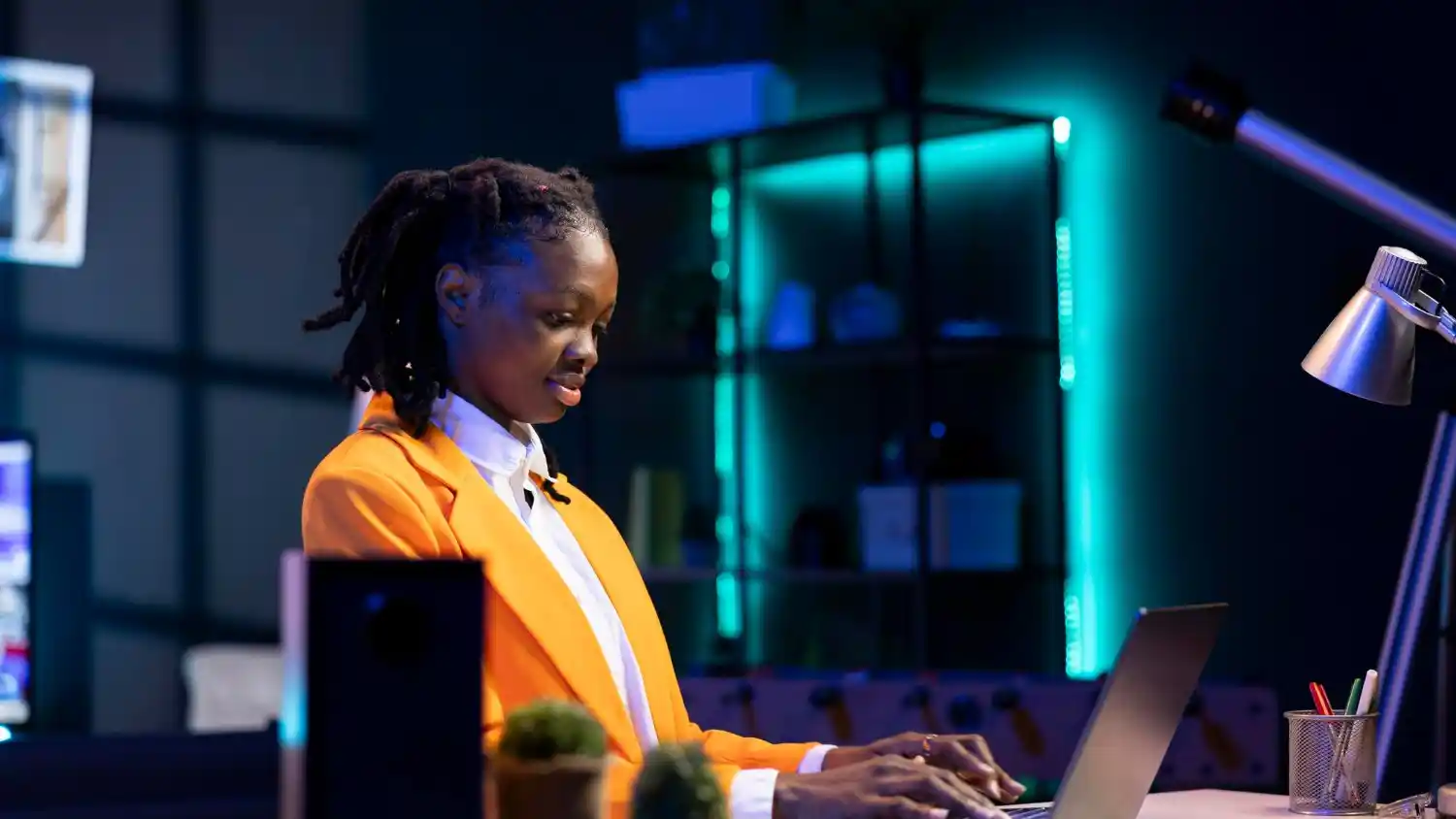 EB-2 and O-1 visa comparison for tech professional - Beyond Border