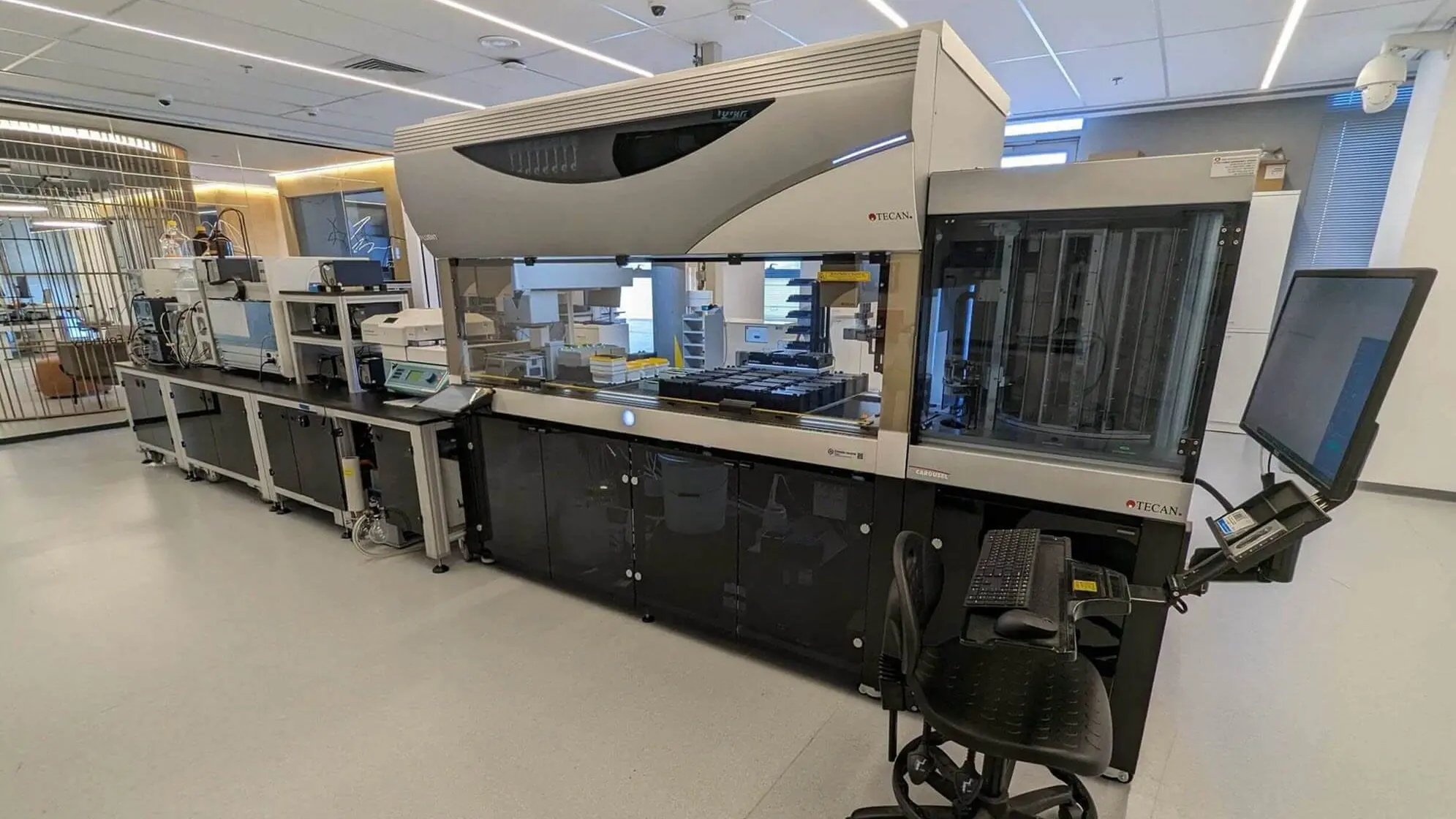 The Future of Drug Discovery: DeepCure's AI and Robotics-Driven Pipeline