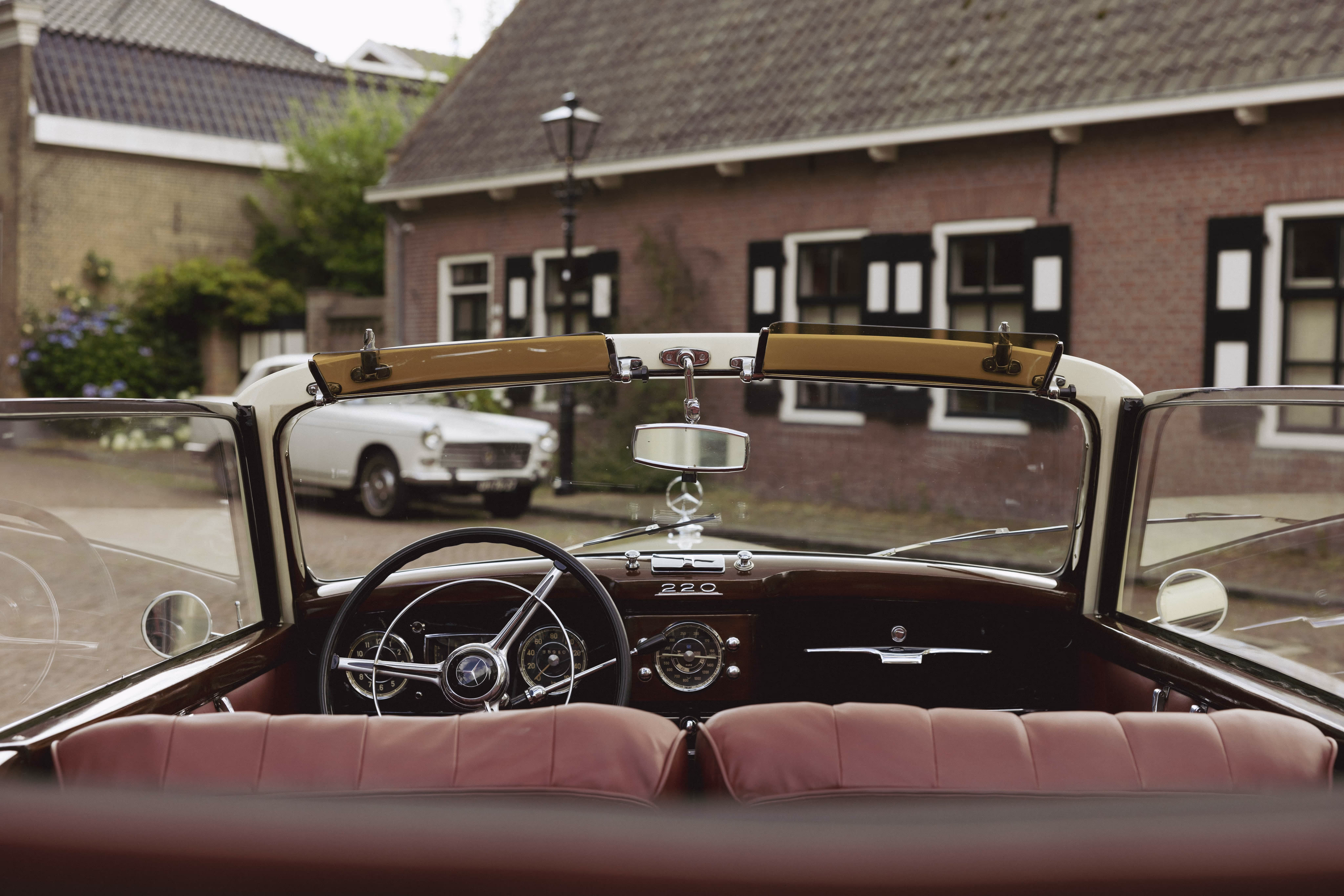 klassieke mercedes benz trouwauto huren