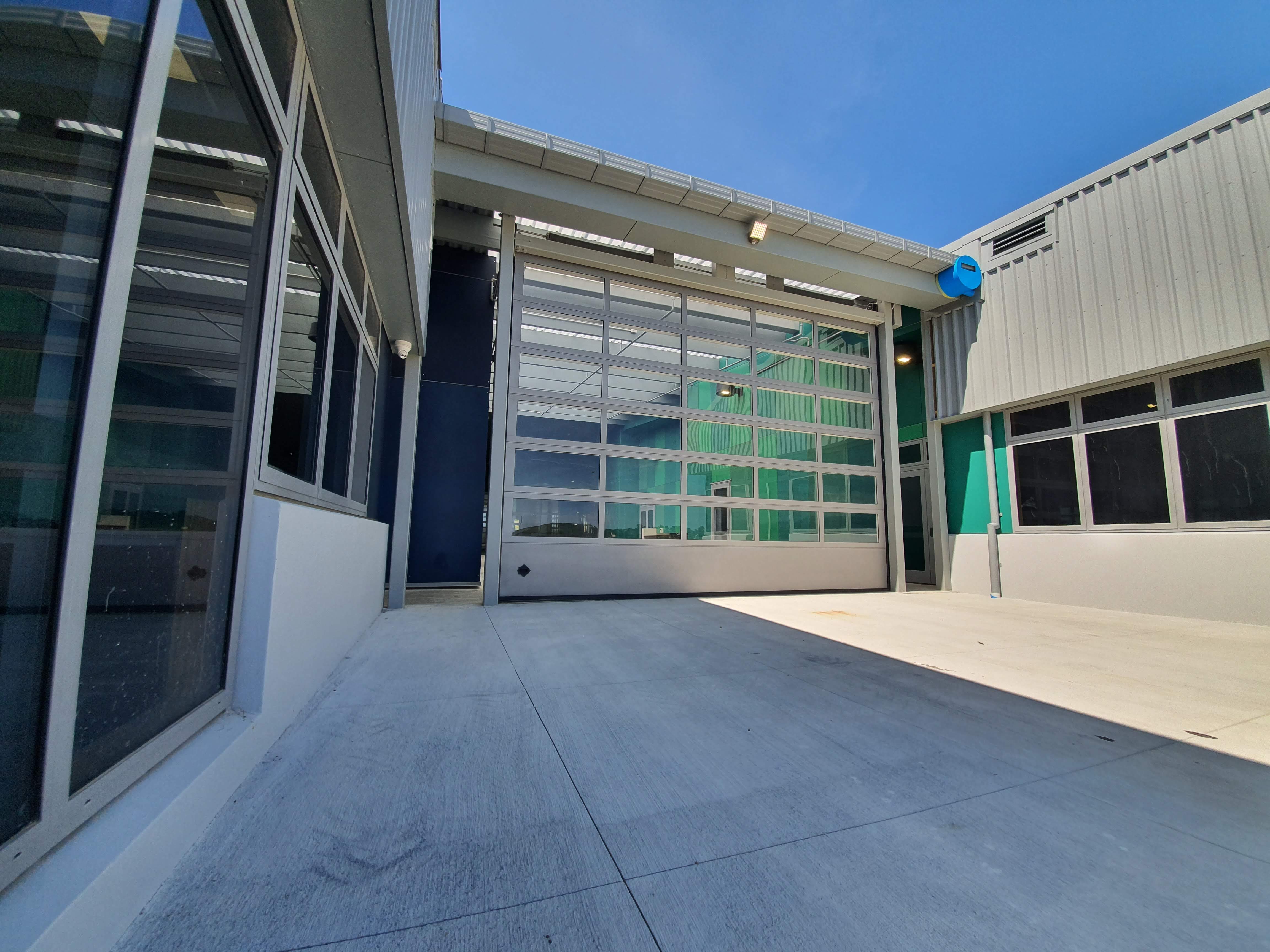 Commercial Panoramic Sectional Door