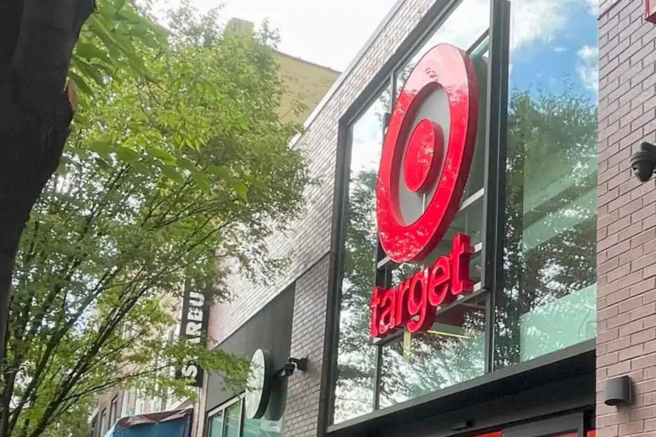 Shoppes @ 82nd Street