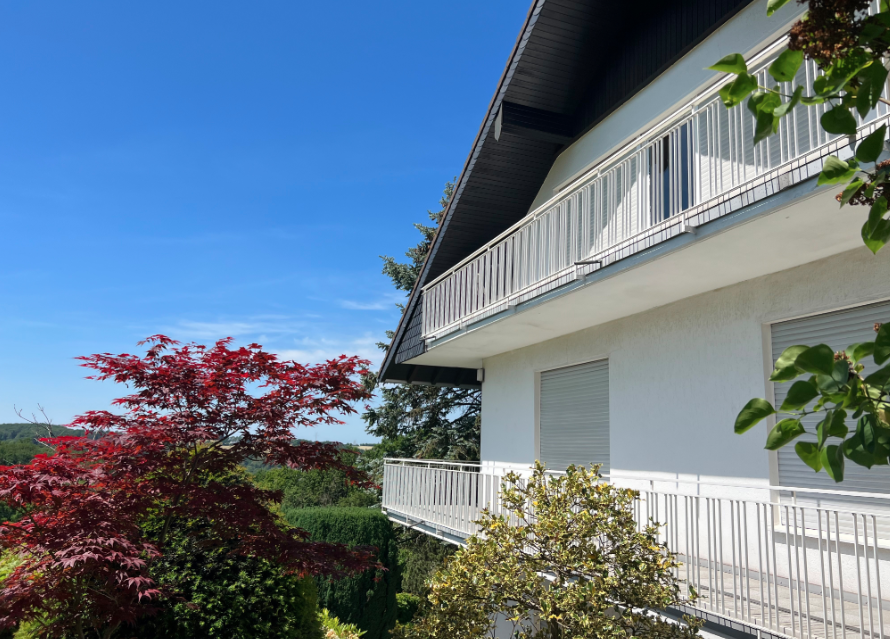 Wundervolles Einfamilienhaus mit Einliegerwohnung - Hausansicht vom Garten