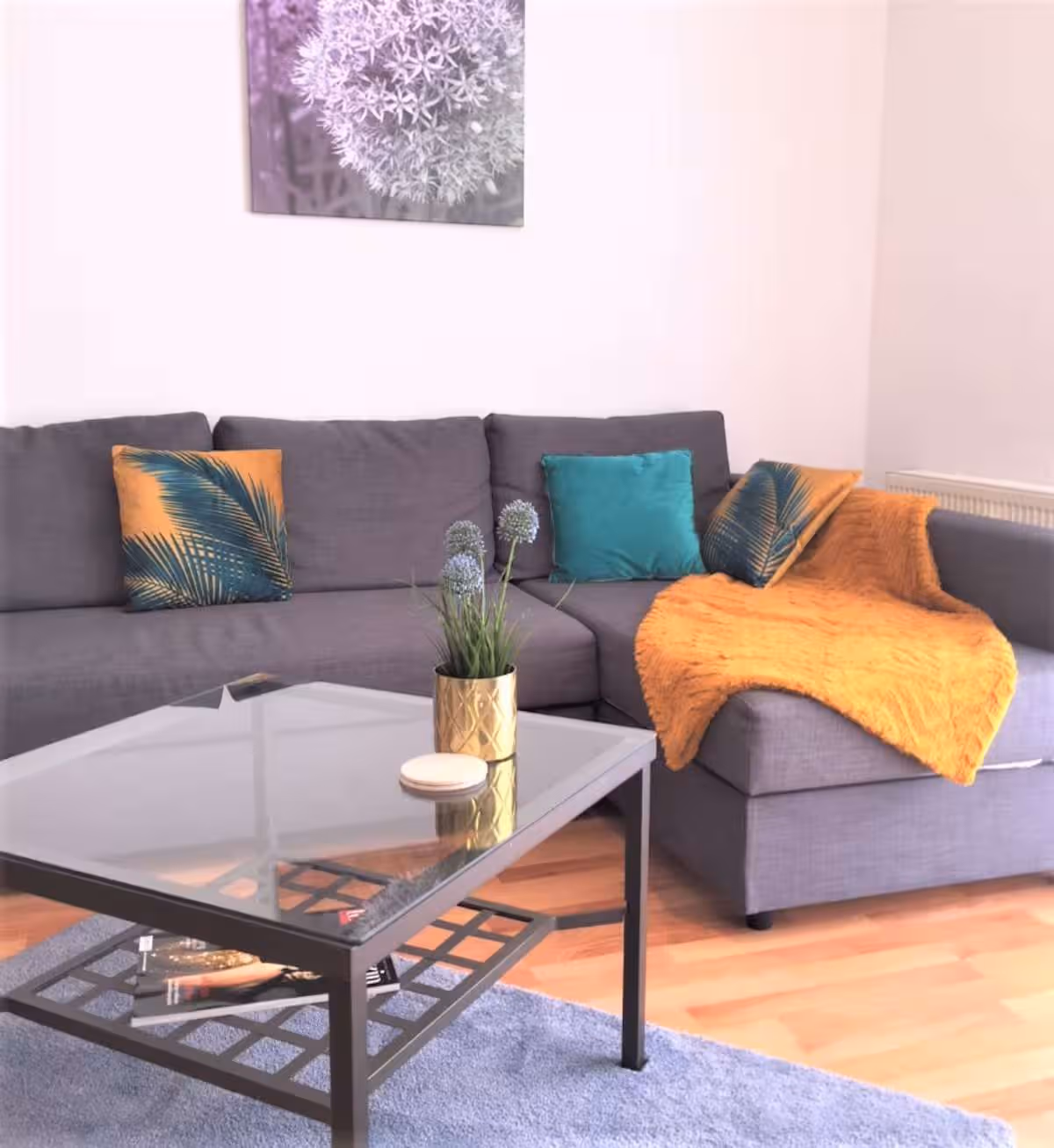 Möblierte Wohnung in der August-Bebel-Straße - Wohnzimmer