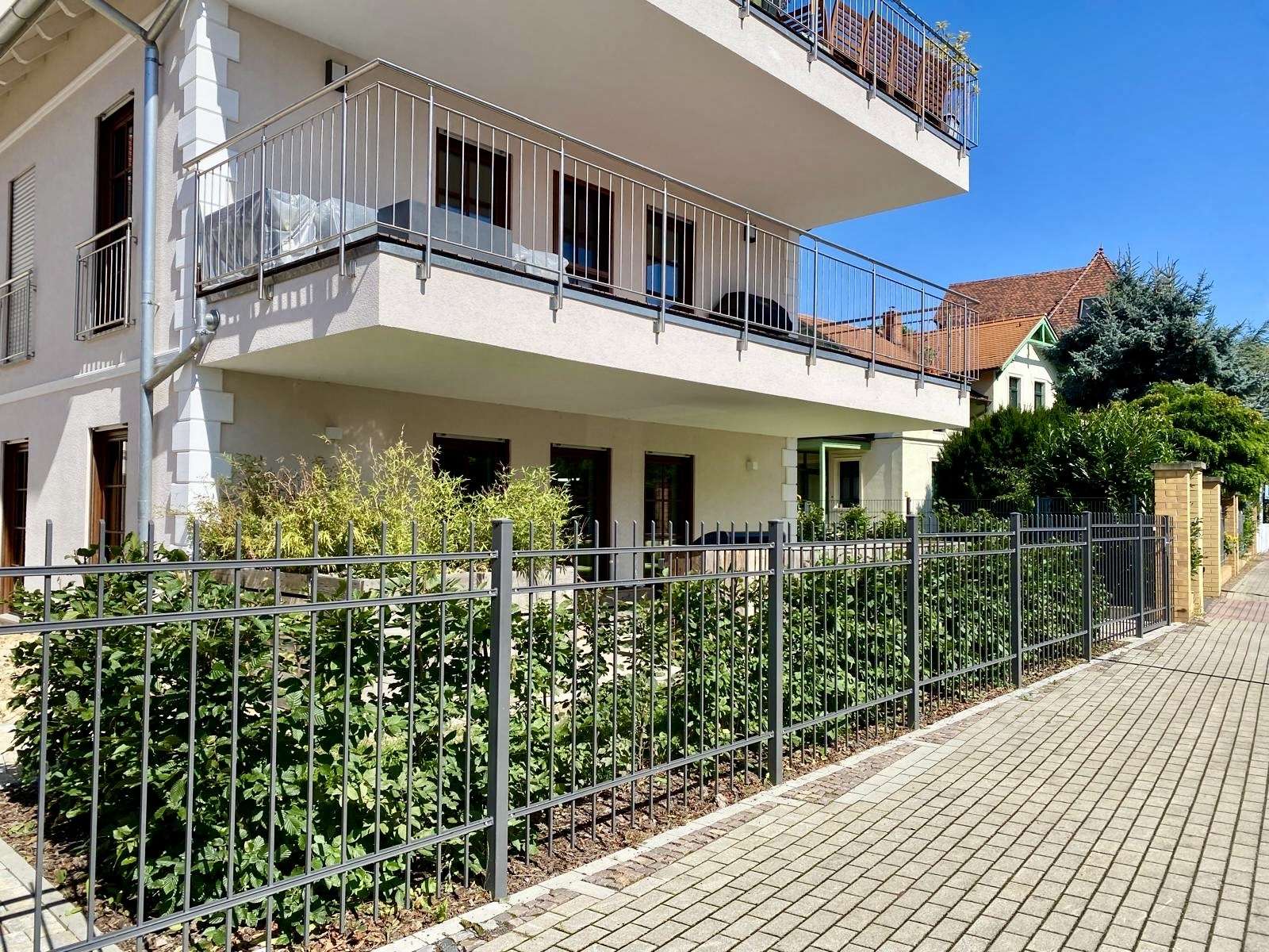 Mietwohnung am Cospudener See - Blick auf Terrasse Mietwohnung