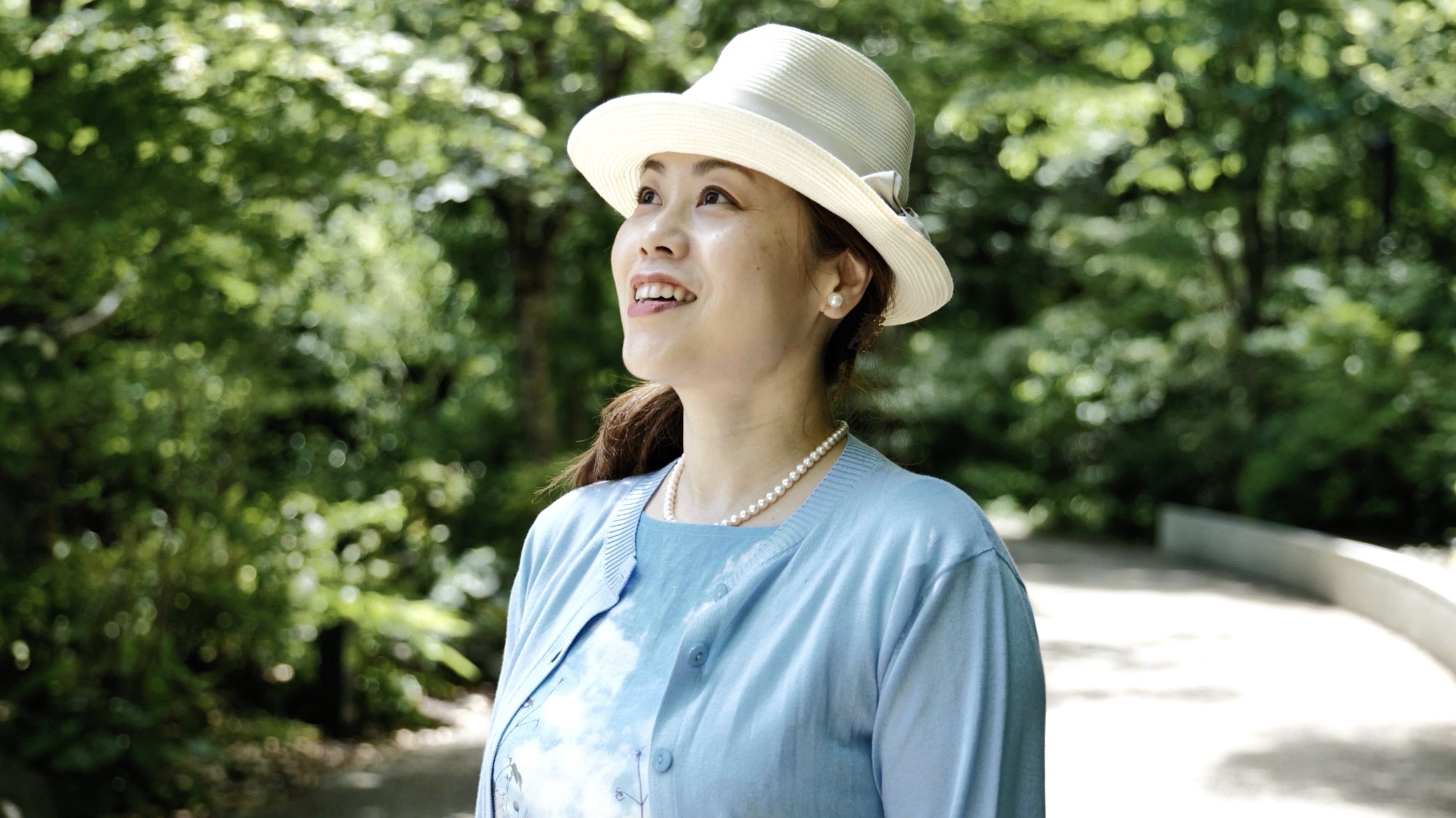 Two Nimbus Library founders in a minimalist office, showcasing the professional and versatile use of the library.