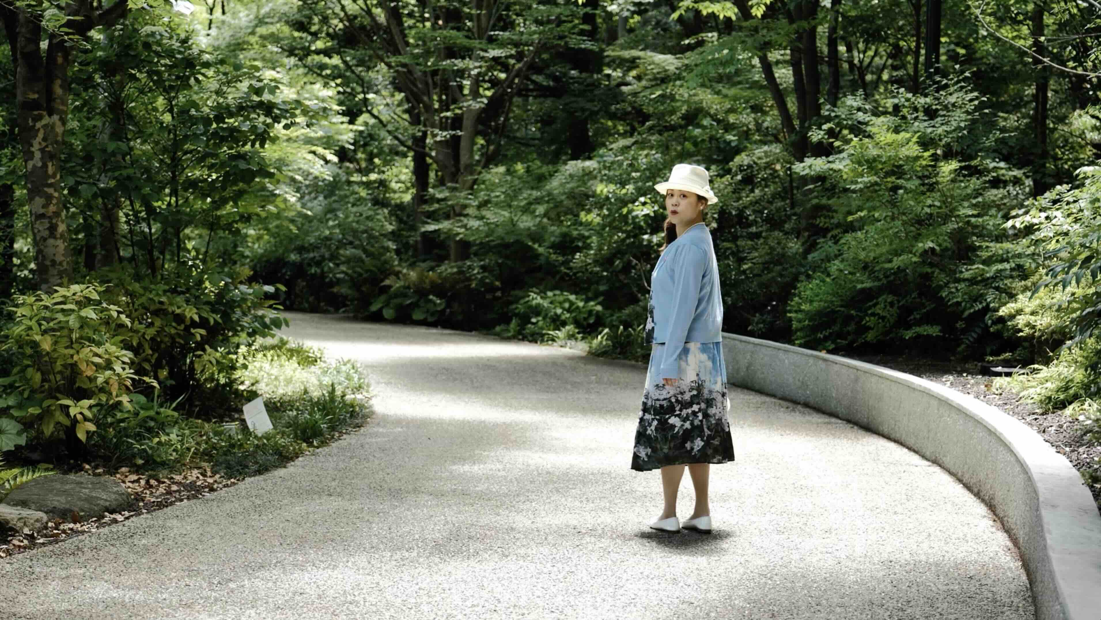 Two Nimbus Library founders in a minimalist office, showcasing the professional and versatile use of the library.