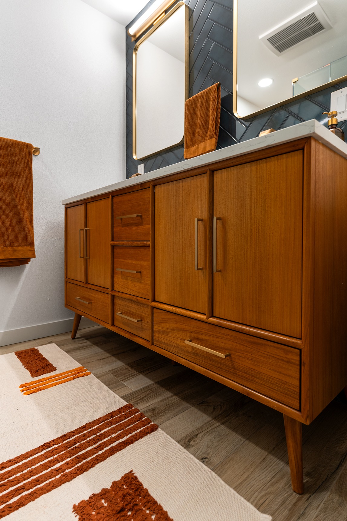 Luxury Bathroom Update – Edmonds After
