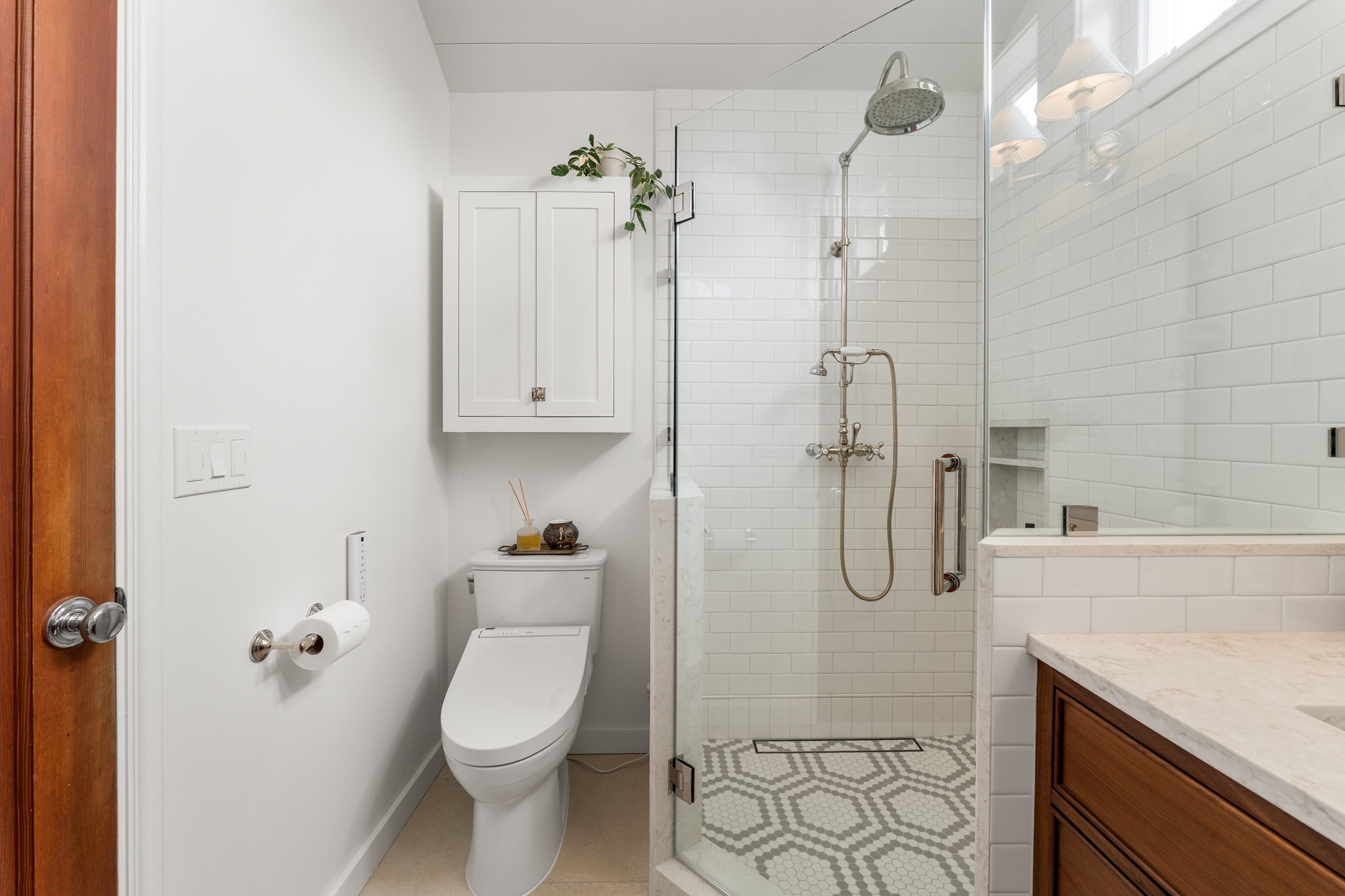 Elegant & Stylish Bathroom Makeover Seattle After