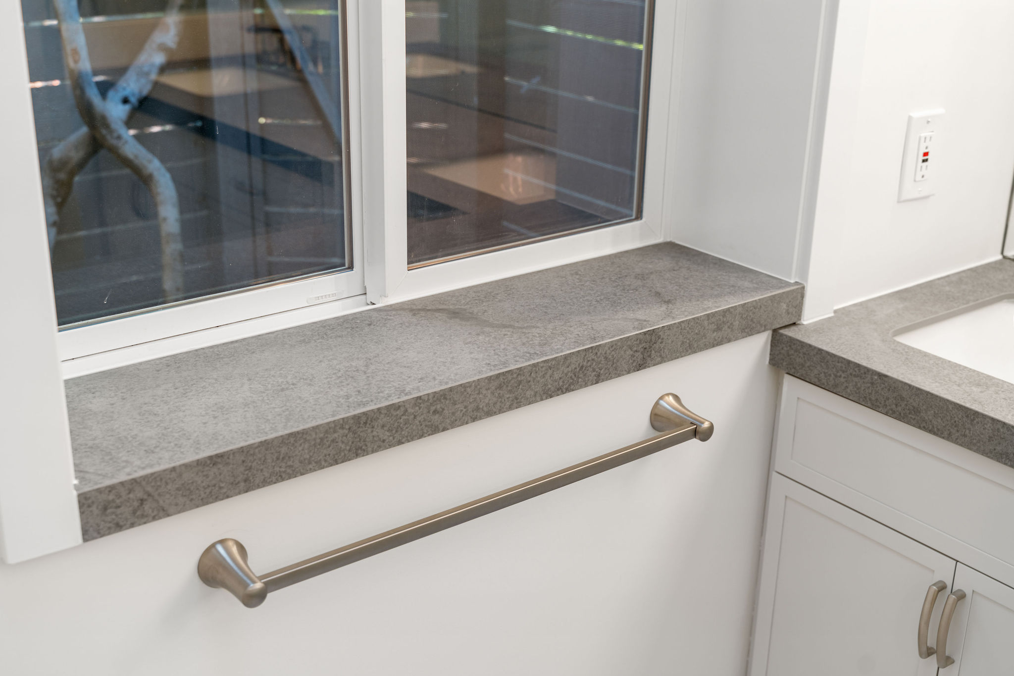 Complete Bath Systems & Finishes in Woodway After