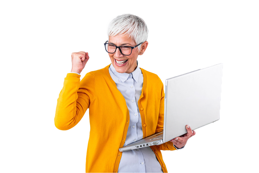 Ältere Frau mit Laptop on der Hand, die sich freut