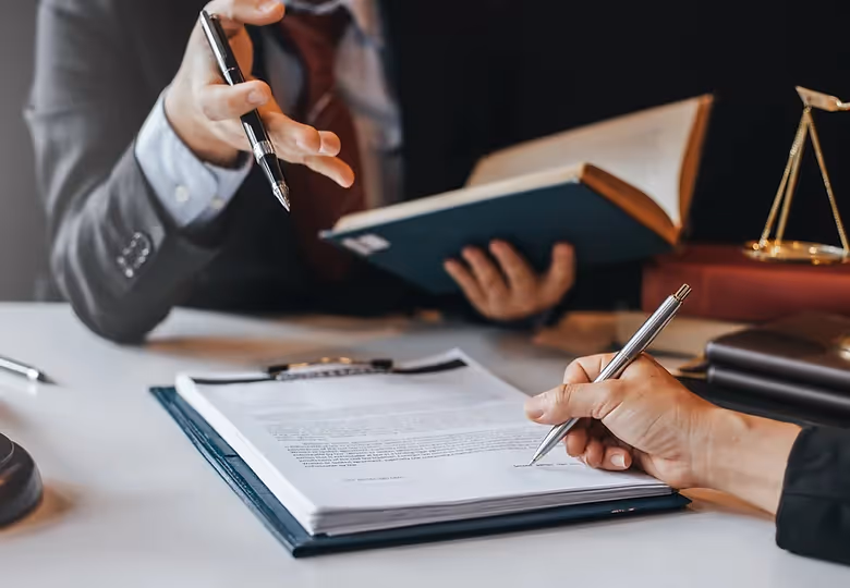 What is Invoice to Cash and what is Legal Billing?