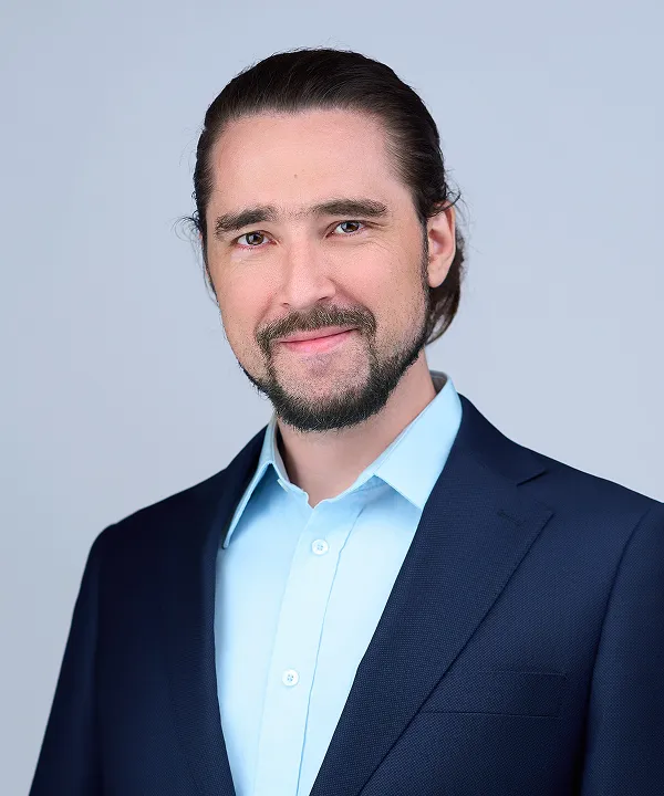 A portrait of Cezary Fijałkowski