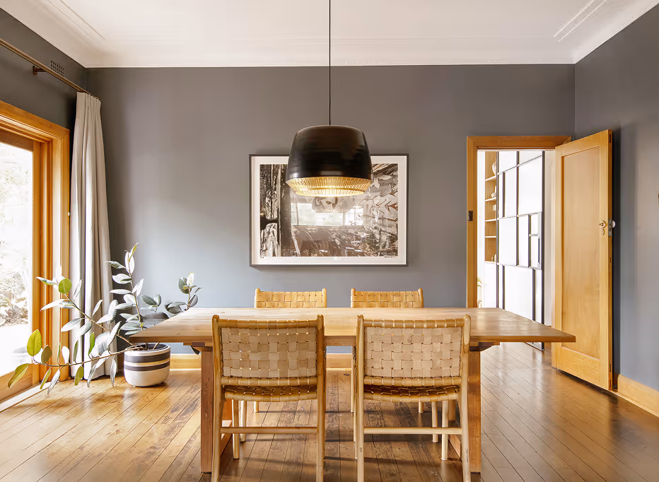 Image of a dinning room