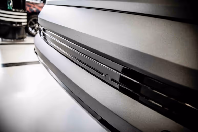 Audi E-Tron van glanzend naar mat