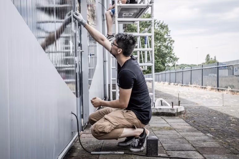Zichtbaar zijn vanaf de snelweg