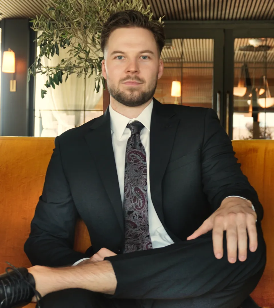 Dr. Cole Bisbing of Kallos Dental