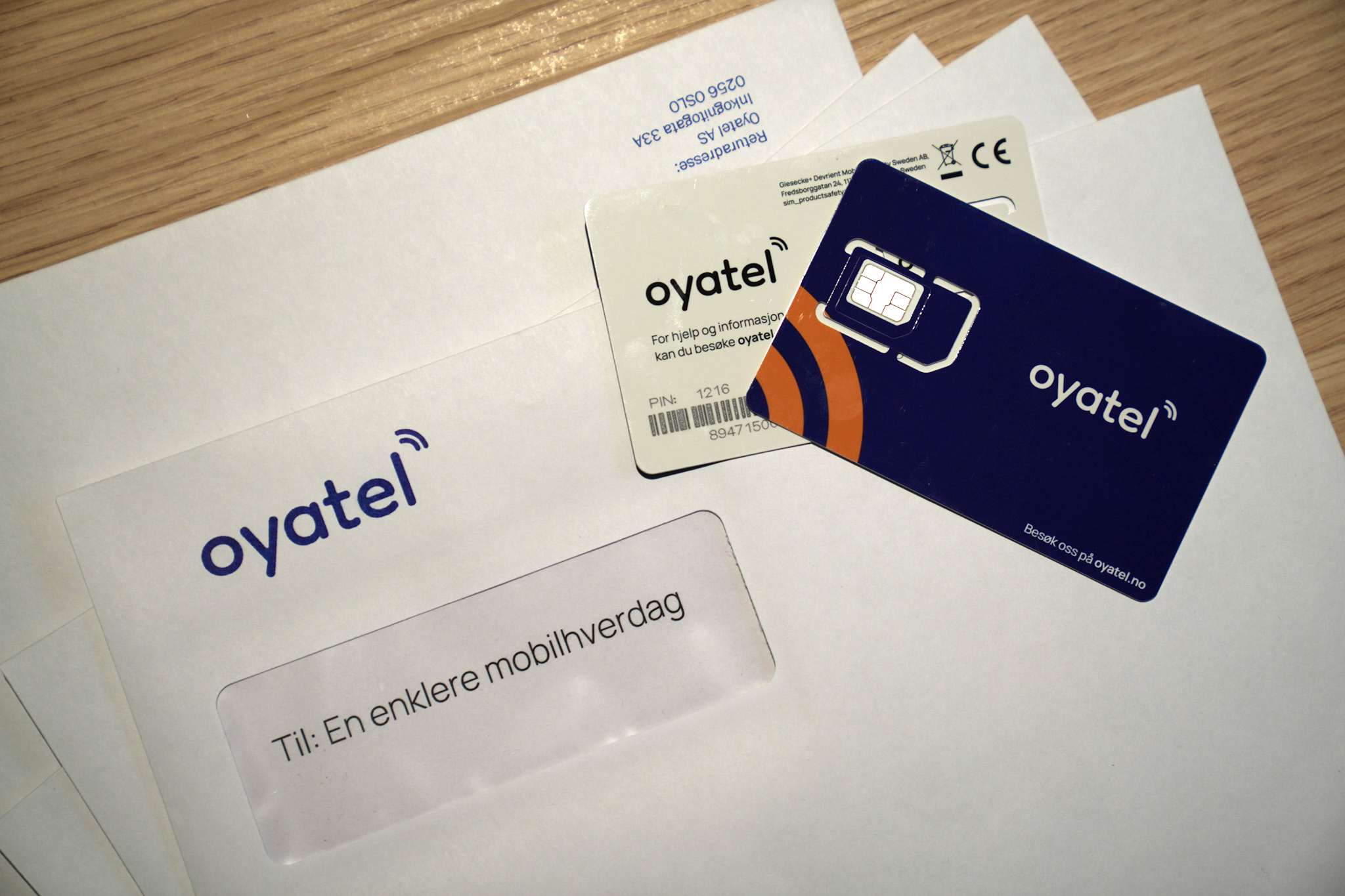 Oyatel-konvolutt med SIM-kort hvor avsender-felt viser "Til: En enklere mobilhverdag"