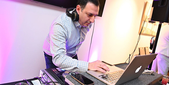DJ Babak Hafezi